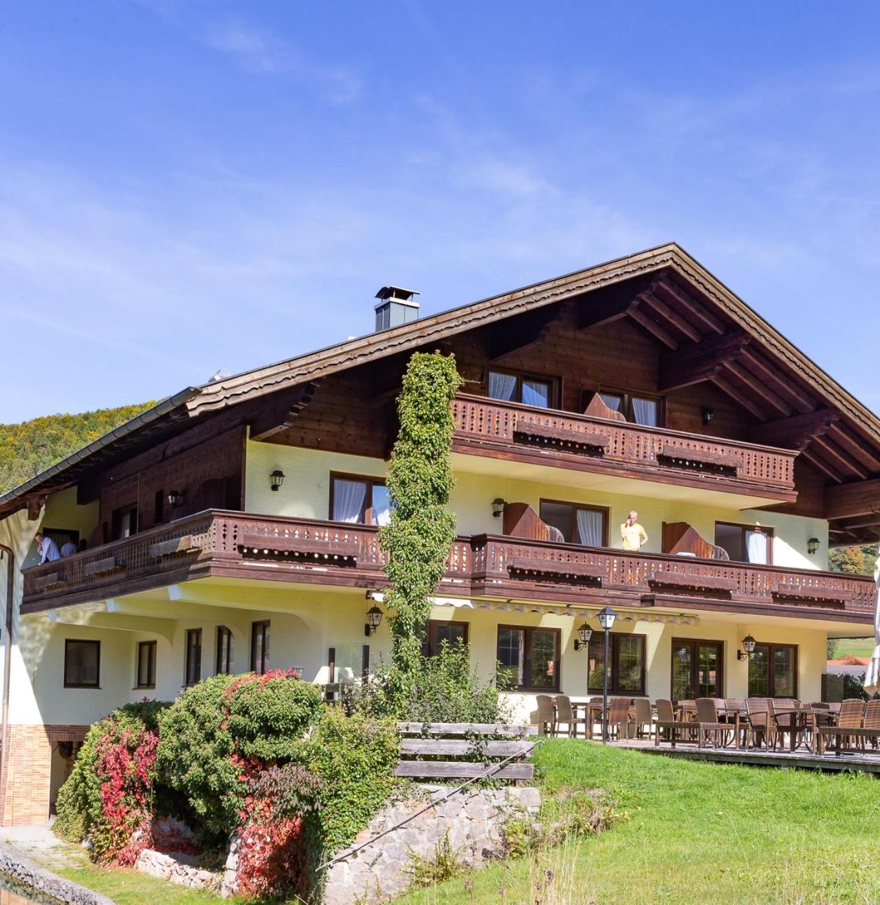 Deva Hotel-Restaurant Fischerwirt Inklusive Chiemgau Card Ruhpolding Exterior photo