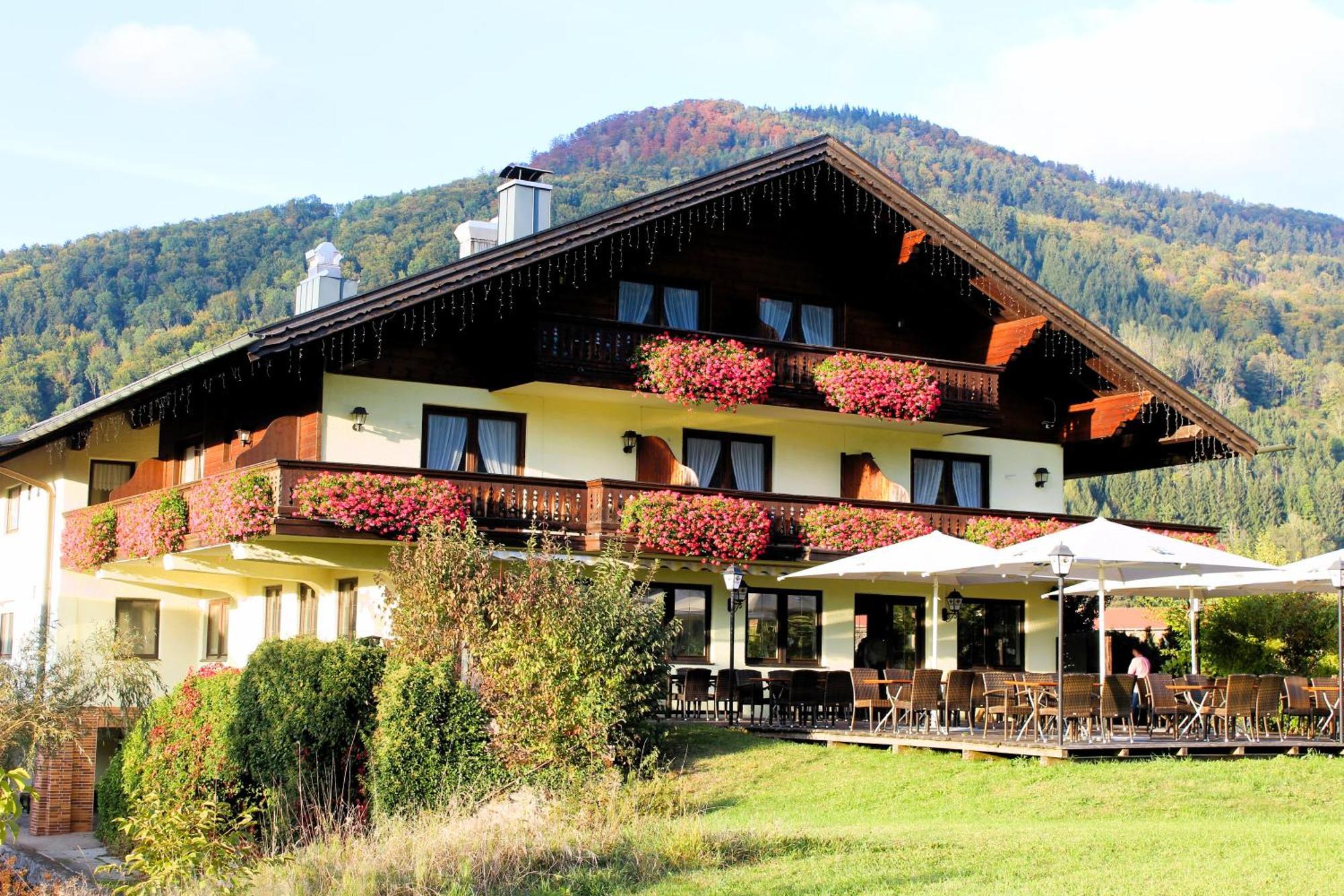 Deva Hotel-Restaurant Fischerwirt Inklusive Chiemgau Card Ruhpolding Exterior photo
